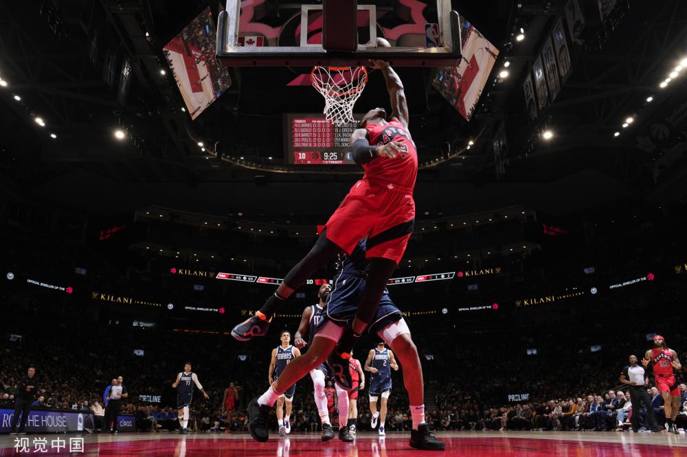 度日益加深 度日益加深